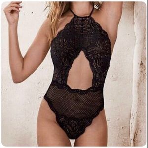 Victoria's Secret White High-Neck Cut-Out Lace Halter Teddy Blouse Top